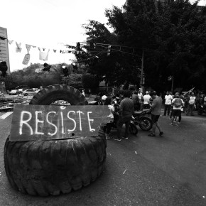 Tire blockade with the word "Resiste"